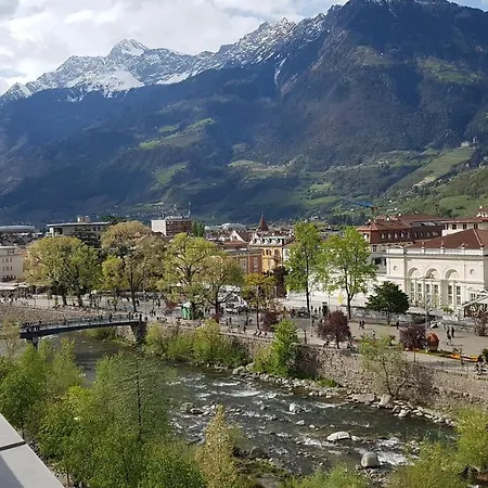 Centro Terme アパート *